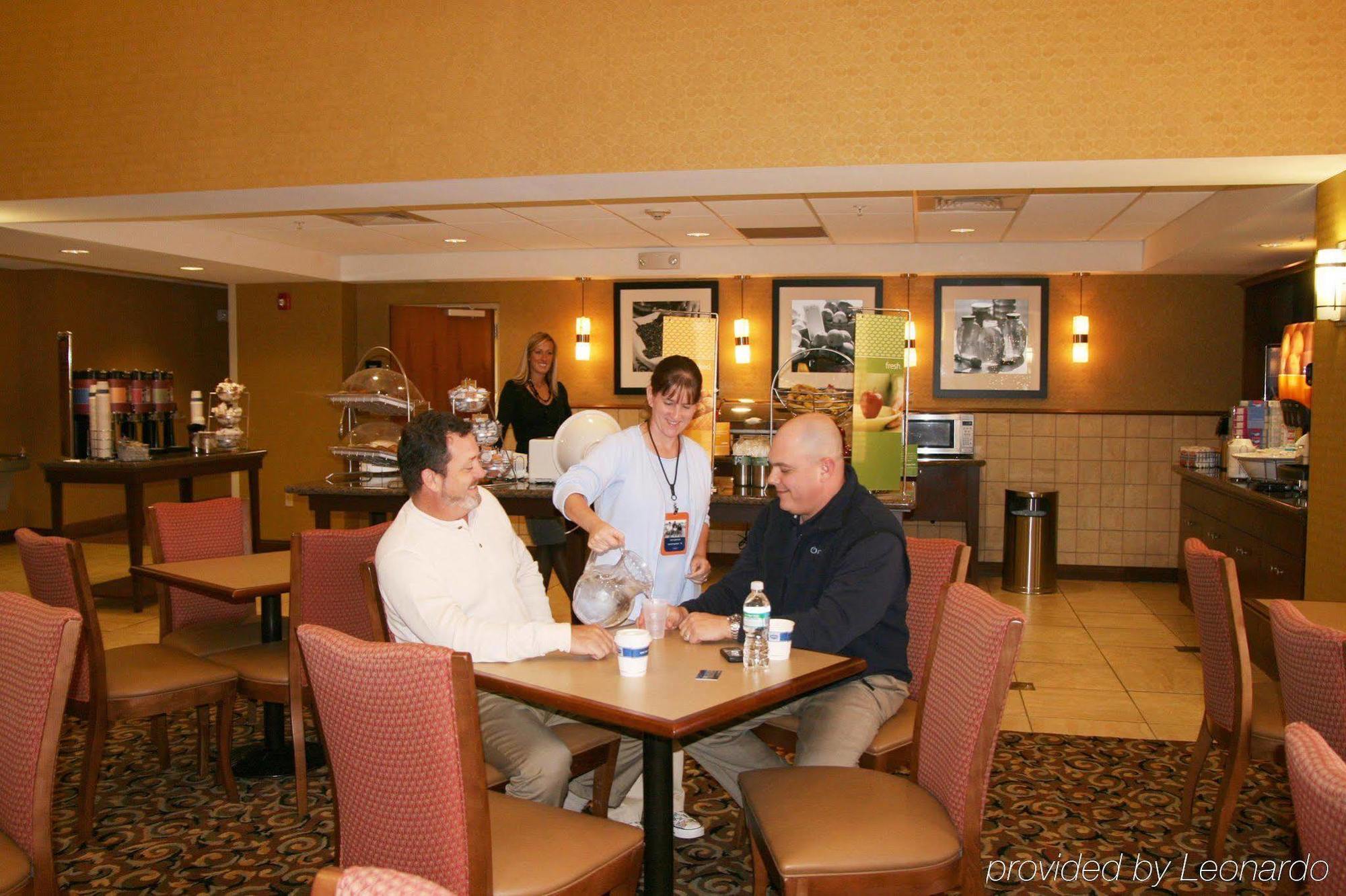 Hampton Inn & Suites Navarre Restaurant foto